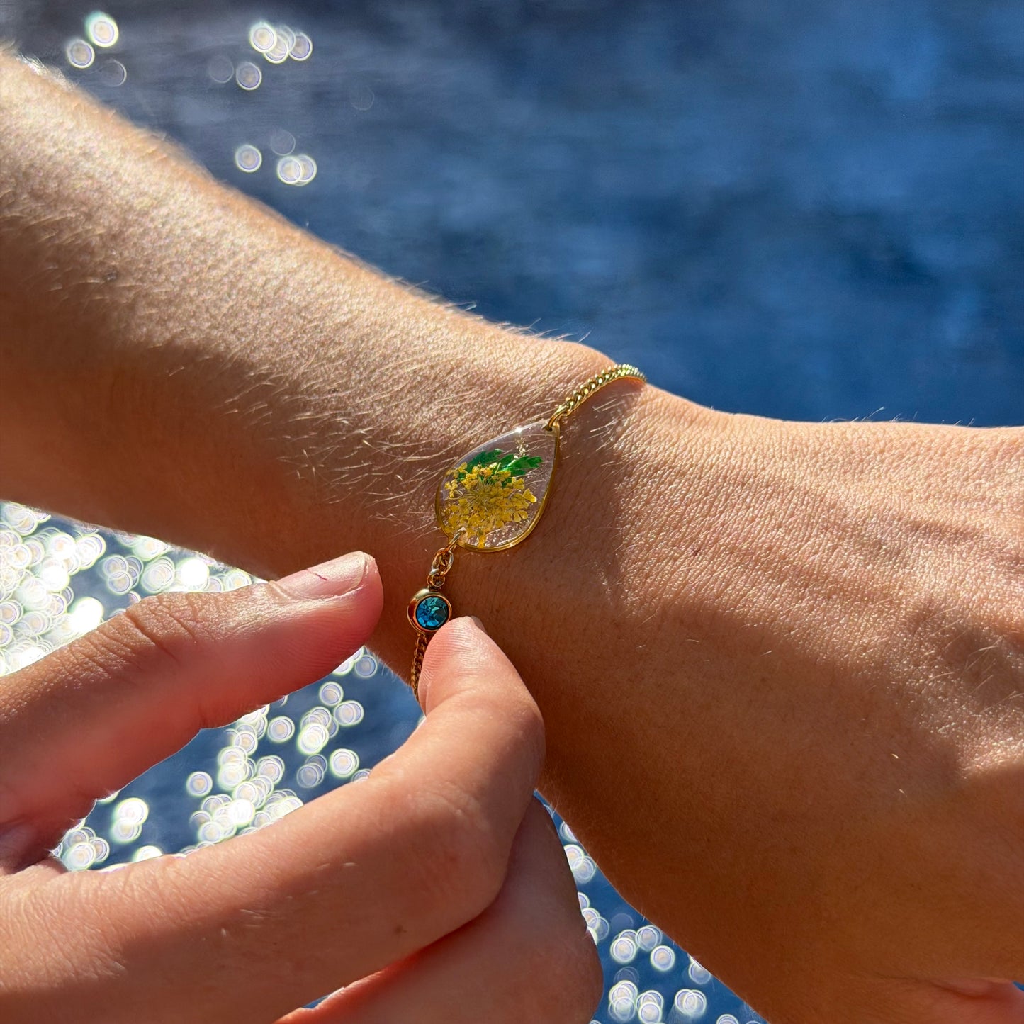 Gold Bracelet - Birthflowers