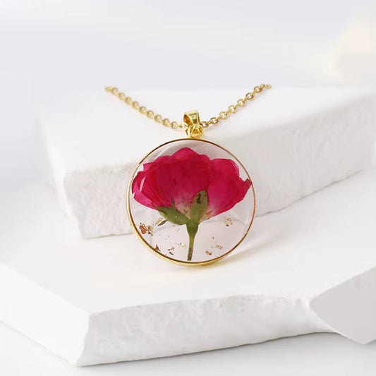 Gold Pure Form Necklace